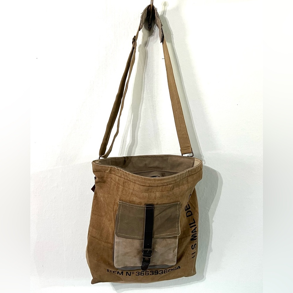 US ARMY RECYCLED REPURPOSED CANVAS MILITARY TENT CROSSBODY MESSENGER BAG NWT